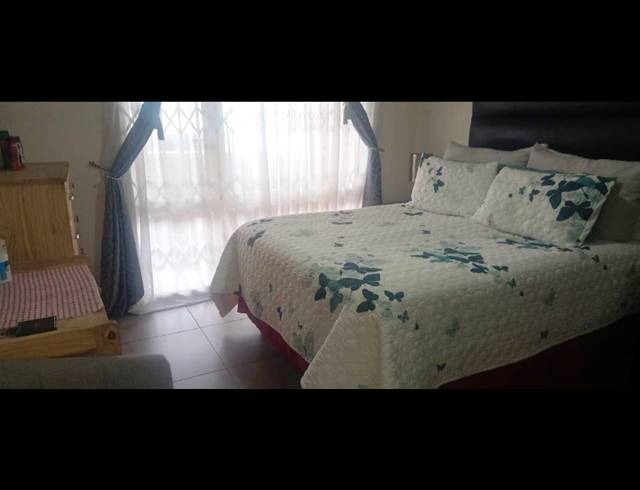 2 BEDROOM TOWNHOUSE FOR SALE IN SOUTH CREST